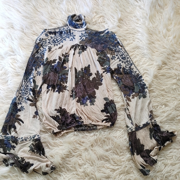 Free People Floral Cold Shoulder Top - Picture 6 of 7